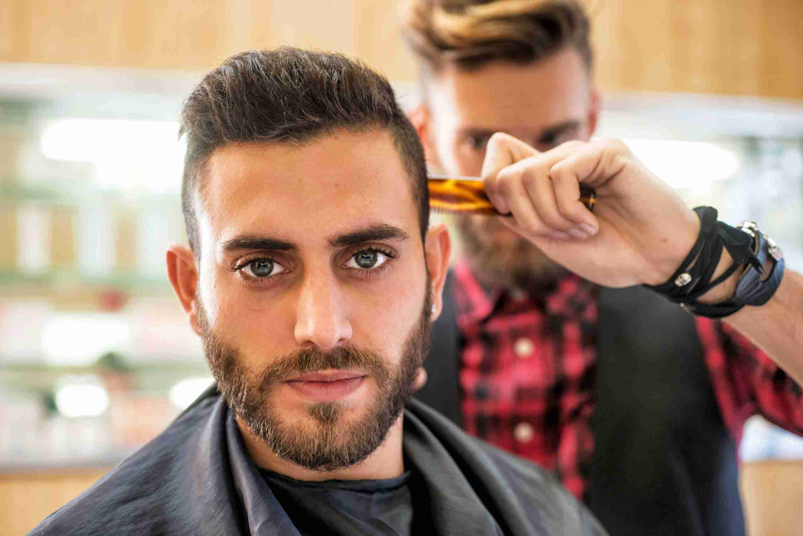 mens-haircut-scissors
